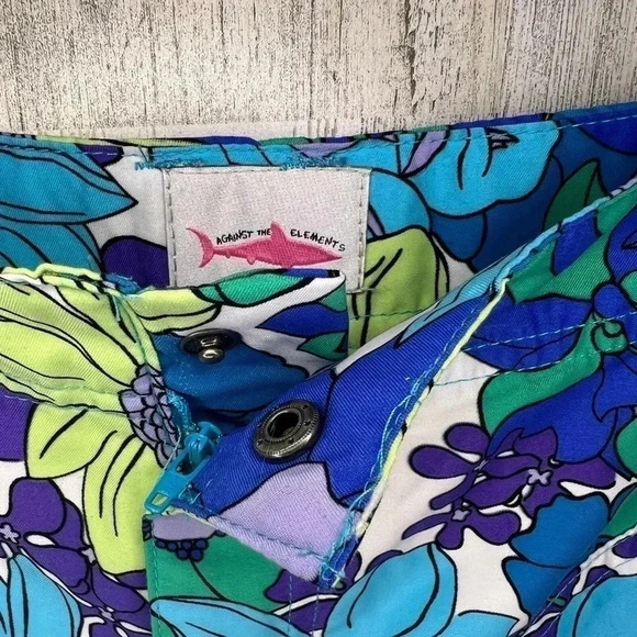 Against the elements skirt size 6 - Picture 3 of 6